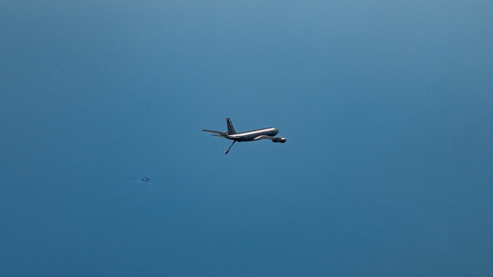 Skyway Chariot: 100th ARW conducts refueling mission