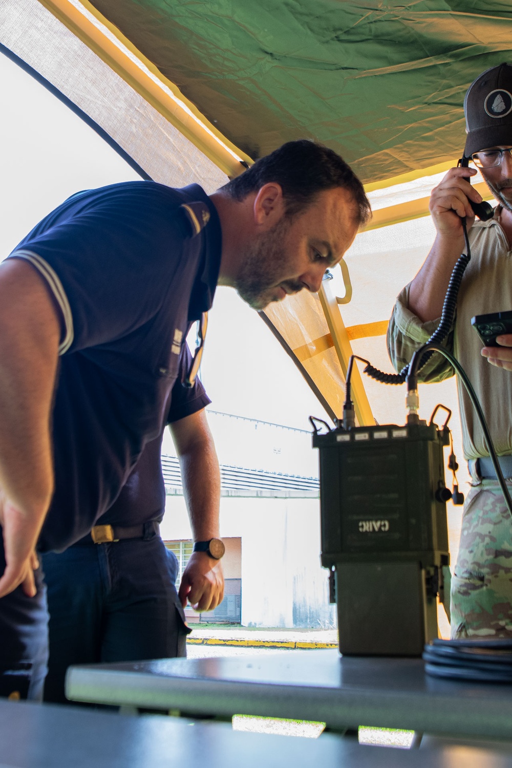 137th SOW, French Navy collaborate in communications knowledge exchange