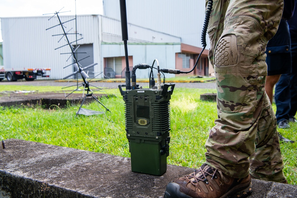 137th SOW, French Navy collaborate in communications knowledge exchange