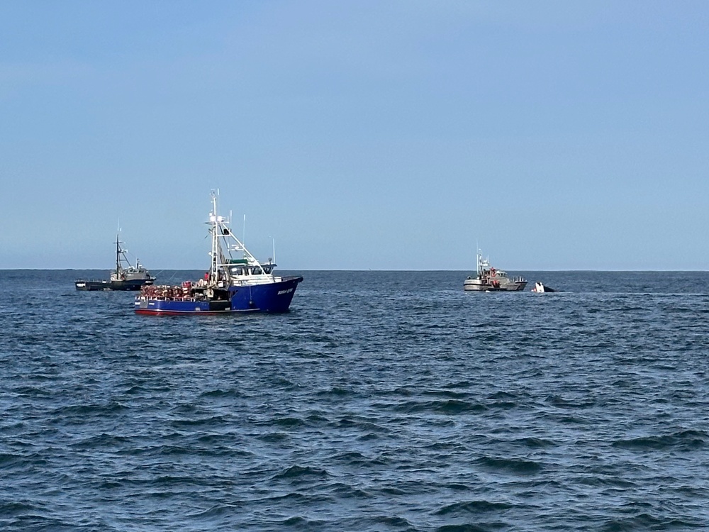 Coast Guard suspends search for man near Westport, Wash.