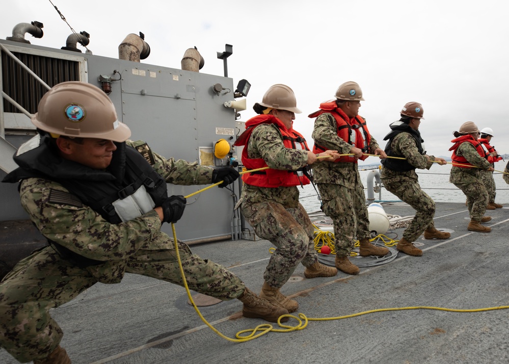 Amphibious Construction Battalion 1 (ACB-1) Conducts Underway Training