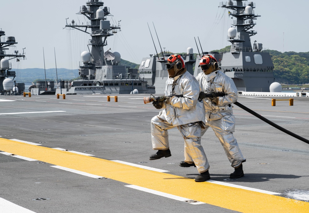 USS America (LHA 6) Conducts Flight Deck Firefighting Training