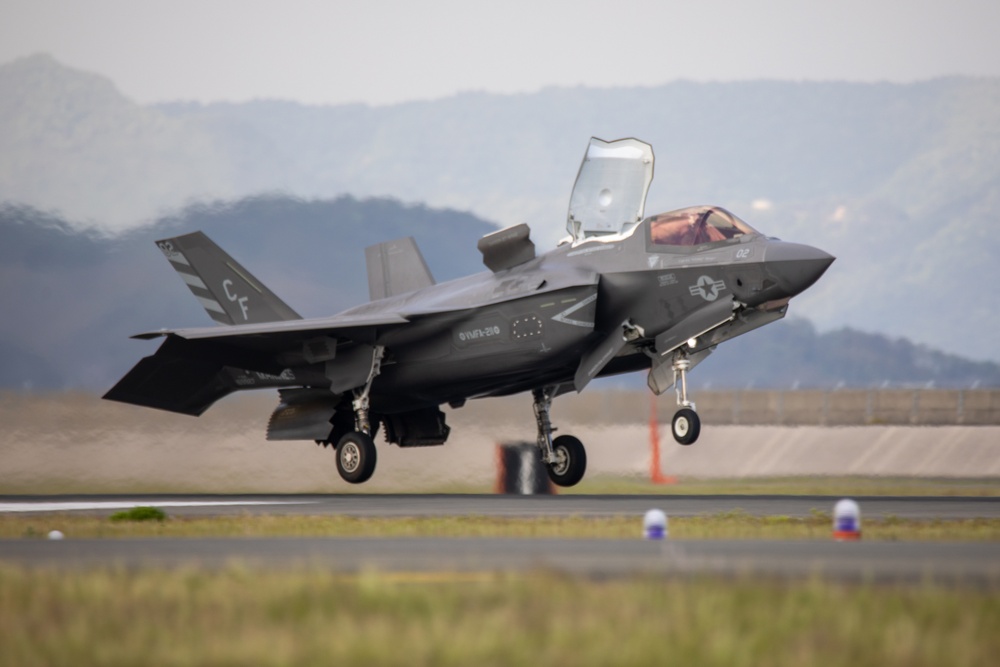 U.S. Marines stationed in Arizona deploy to Japan