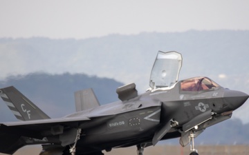 U.S. Marines stationed in Arizona deploy to Japan