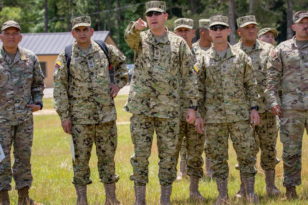 PISAJ-20 observe OSUT live-fire training