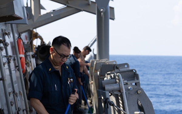 Curtis Wilbur Conducts Freshwater Washdown