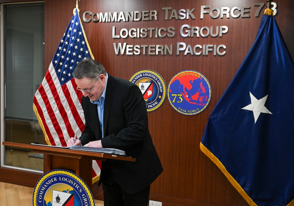 U.S. Deputy Assistant Secretary of Defense for South and Southeast Asia Visits COMLOG WESTPAC, May 8, 2025