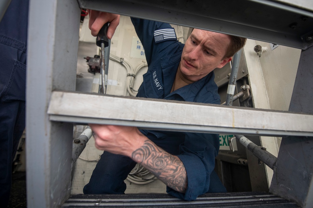 USS Sterett conducts operations in the U.S. Central Command area of responsibility as part of the Carl Vinson Carrier Strike Group