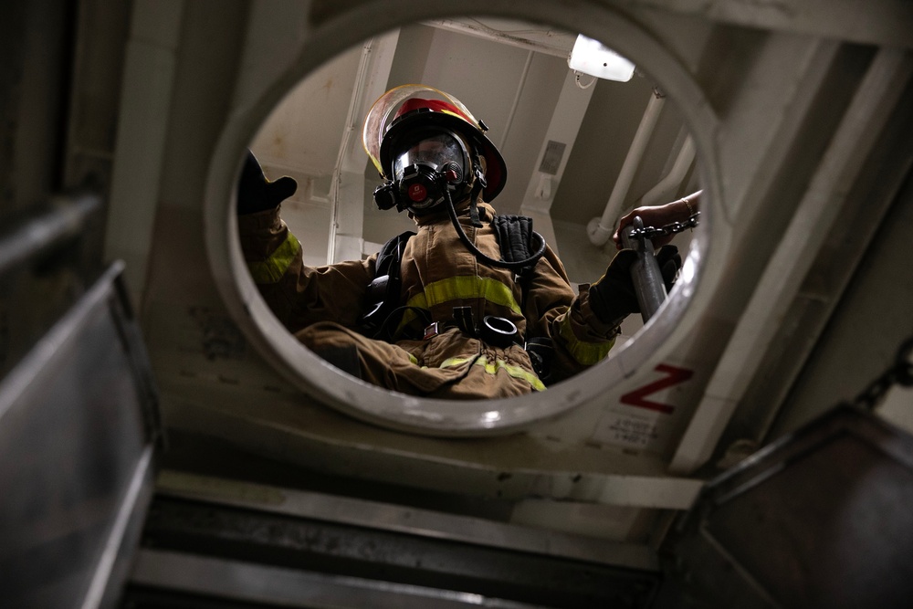 USS Wayne E. Meyer conducts operations in the U.S. Central Command area of responsibility as part of the Carl Vinson Carrier Strike Group