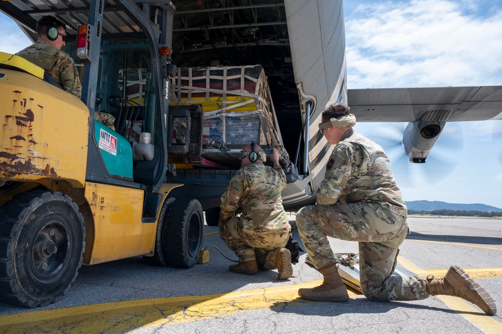 37th AS conduct aircrew forklift familiarization training