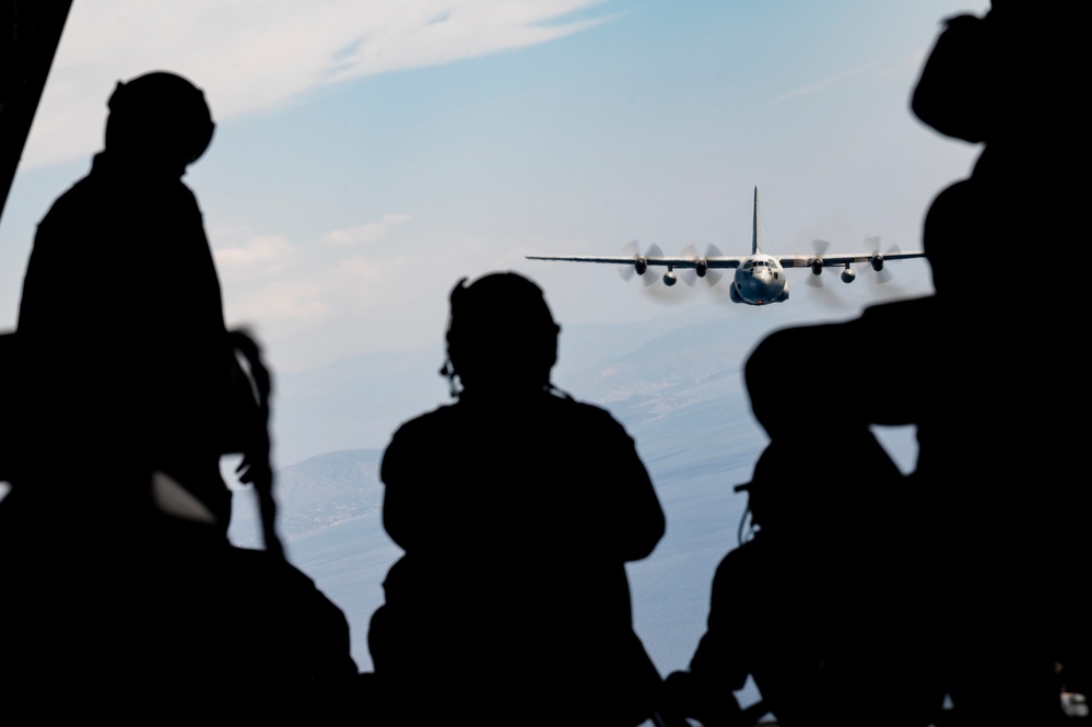 37th AS hosts U.S. Embassy and Hellenic Air Force for a mission showcase