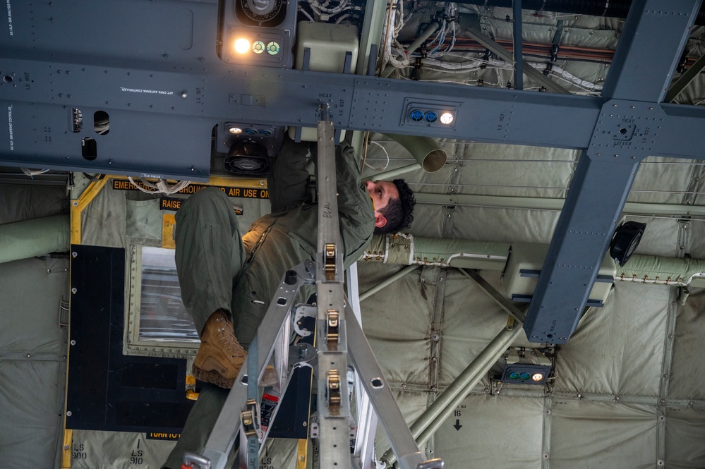 86 AES performs medical evacuation training with Hellenic Air Force