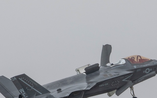 U.S. Marines practice for upcoming air show in Osan