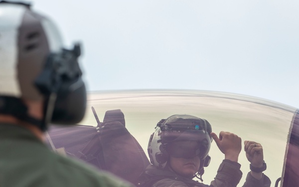 U.S. Marines with VMFA-214 participate in Day 2 of Osan Air Power Days