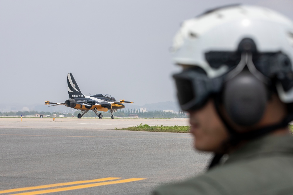 U.S. Marines with VMFA-214 participate in Day 2 of Osan Power Days