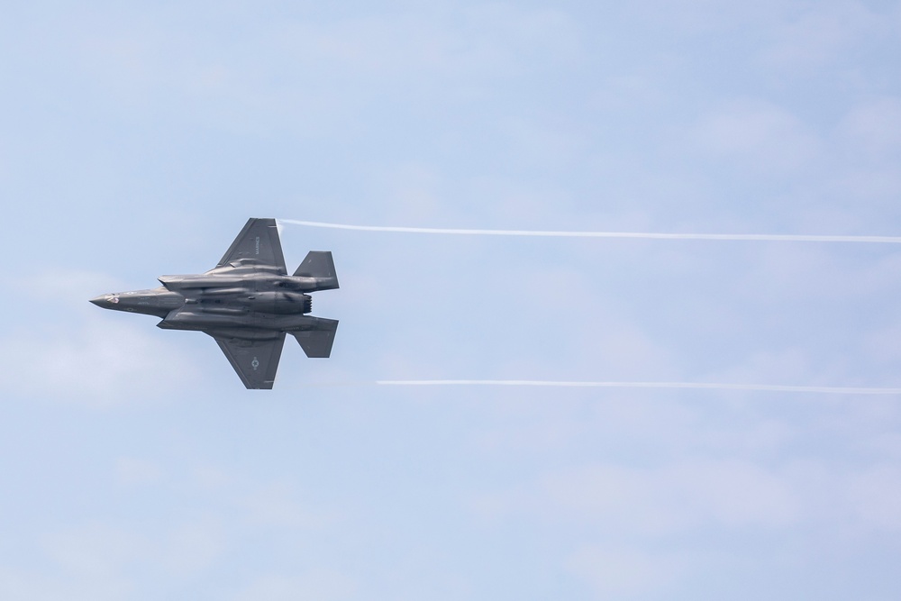 U.S. Marines with VMFA-214 participate in Day 2 of Osan Power Days