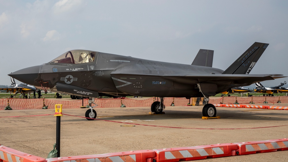 U.S. Marines with VMFA-214 participate in Day 2 of Osan Power Days