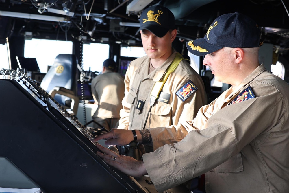 USS Gravely Conducts Southern Border Operations