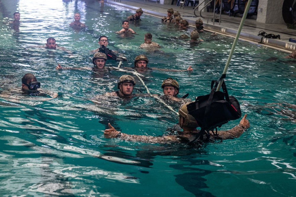 22nd MEU | MSPF Special Patrol Insertion/Extraction (SPIE) Training