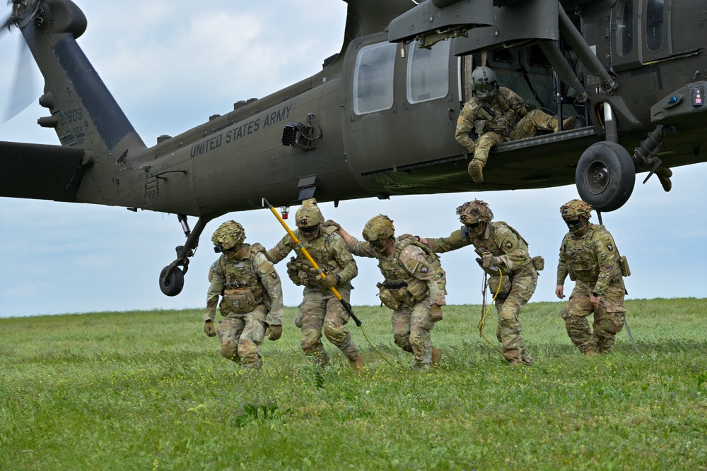 Air Assault sustainment training at MKAB