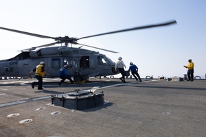 AFN Naples Radio News - USS Kingsville And General CQ Brown meeting with Indian Defense Minister