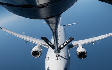 Skyway Chariot: 100th ARW refuels P8
