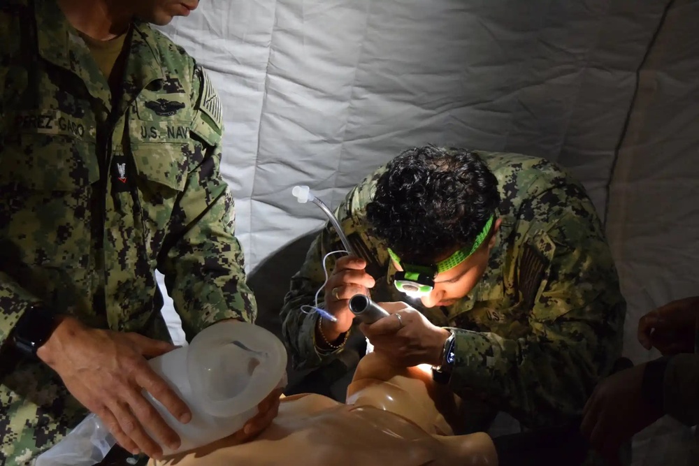 Respiratory Therapist Students Sharpen Skills in Joint Field Training Exercise