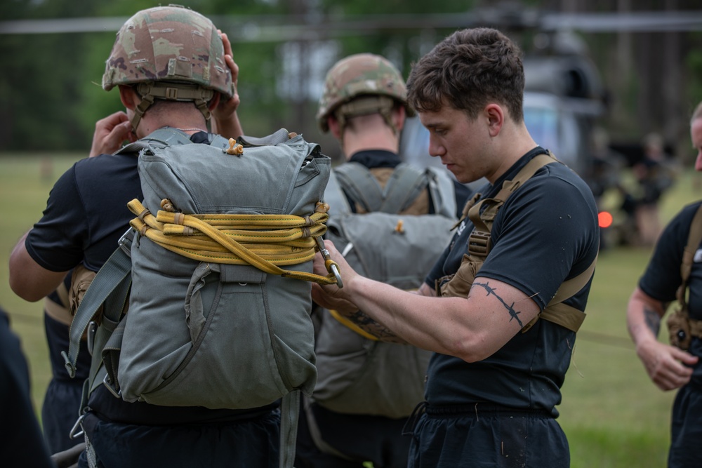 507th PIR AIRBORNE OPERATION (WATER)