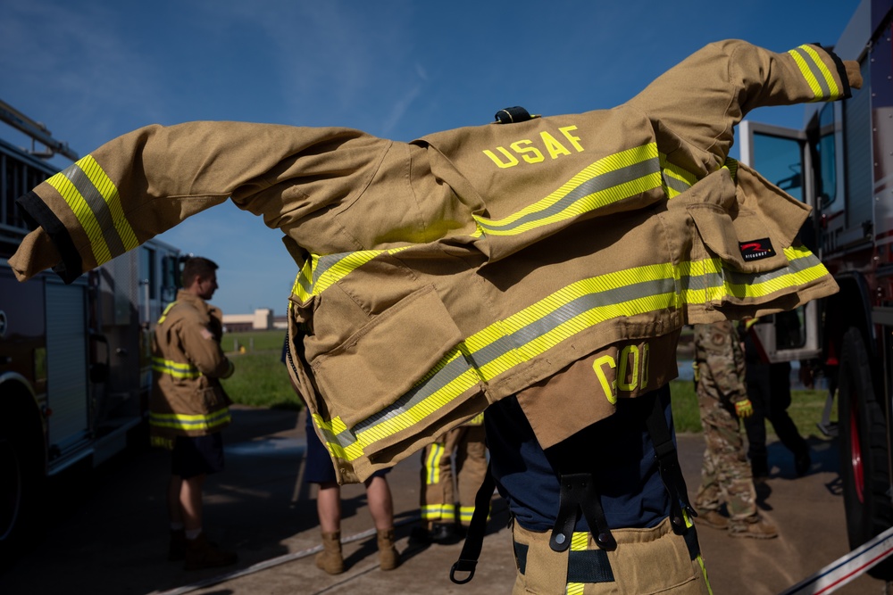 509th CES firefighters conduct live fire exercise at Whiteman AFB