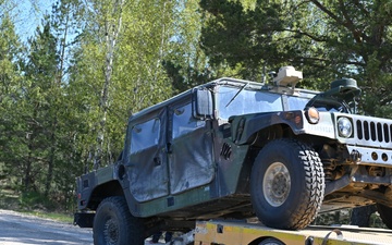 Swift Response 25: 1-91 Cav offload vehicles