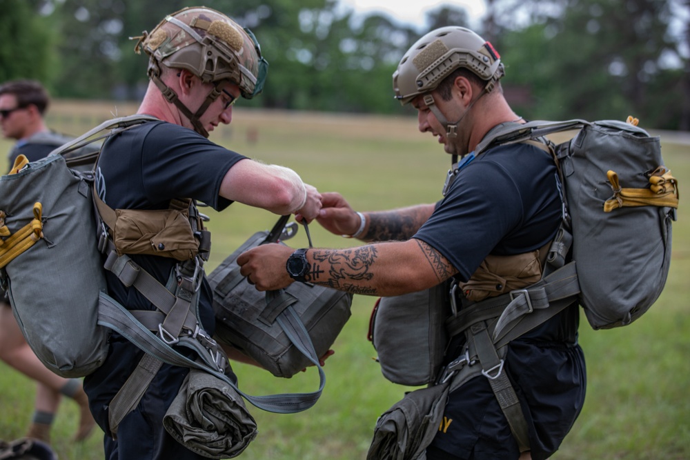 507th PIR AIRBORNE OPERATION (WATER)