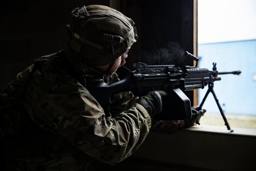 1-254th RTI 11B ALC Course Conducts Urban Attack STX Lanes