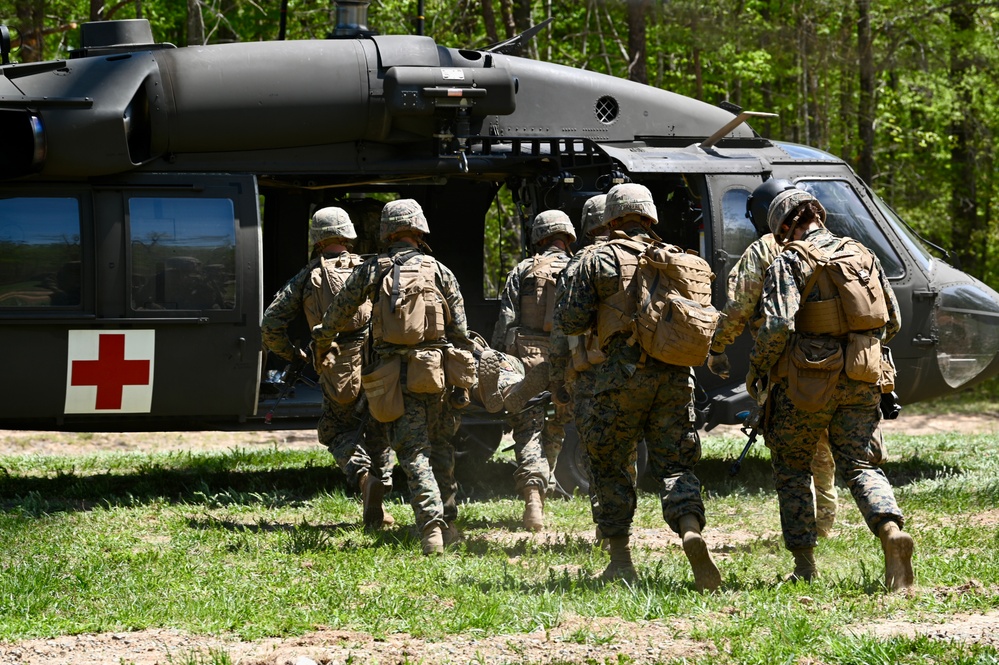 D.C. Army Aviation trains with Marine Corps Alpha Co. 1-25, The Basic School (TBS)