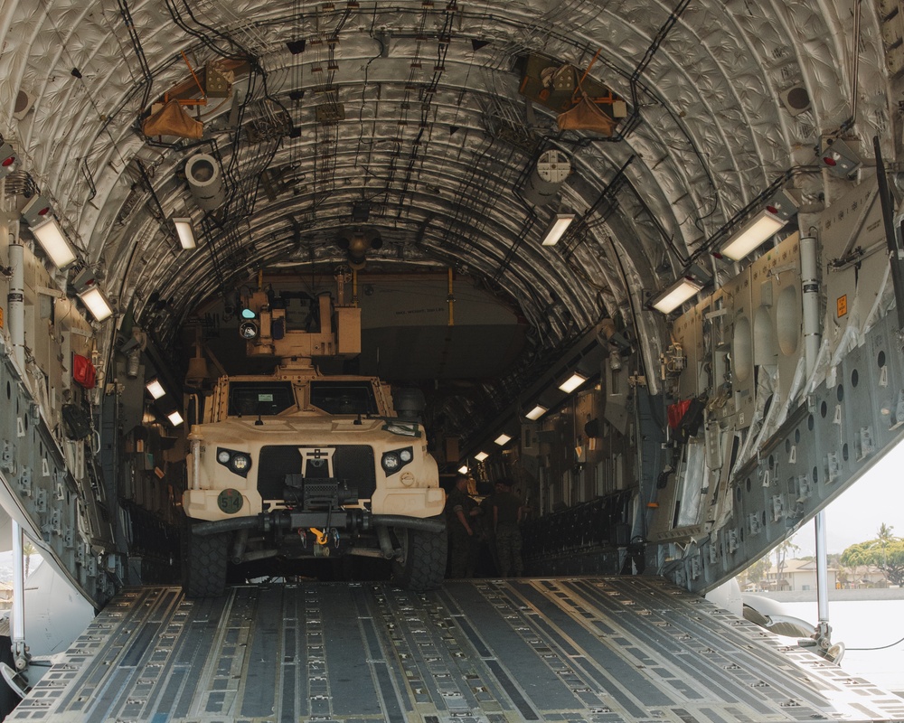 3d MLR conducts a loading operation with MADIS