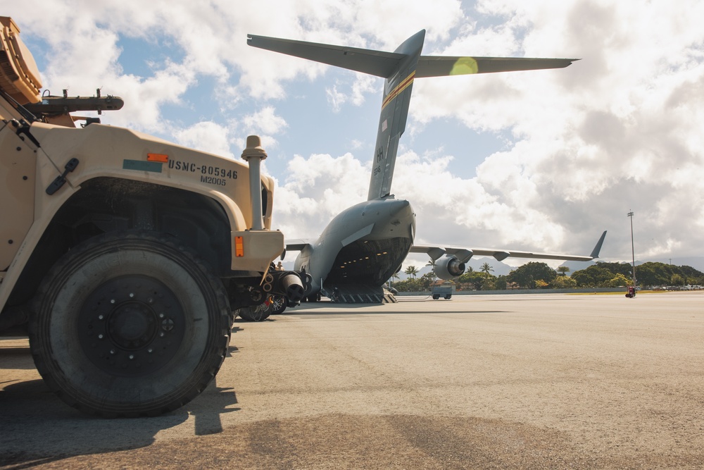 3d MLR conducts a loading operation with MADIS