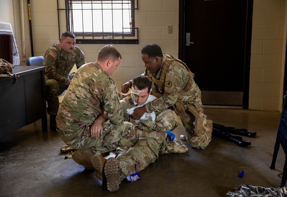 Combat Life Saver training sharpens Soldier readiness during Annual Training