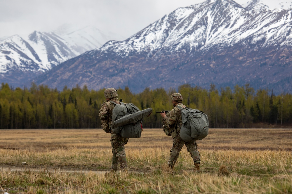 U.S. Marines, Army, Air Force conduct joint operations during Kodiak Mace 25