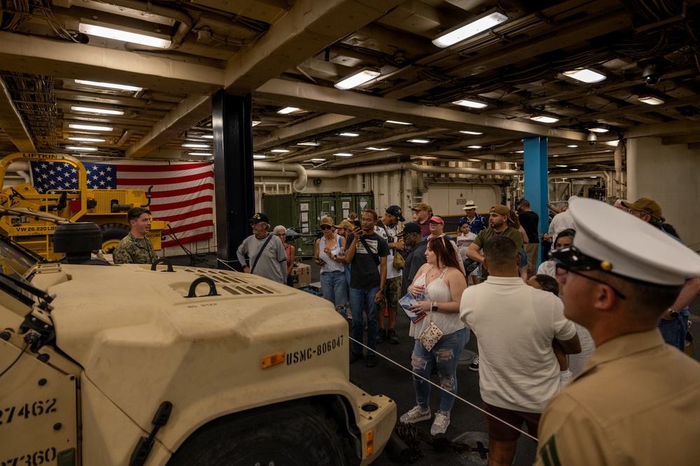 U.S. veterans toured the USS New York