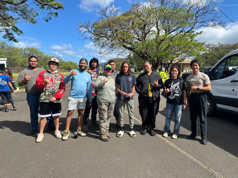 Leeward Community High School Volunteers at Nioi'ula Heiau