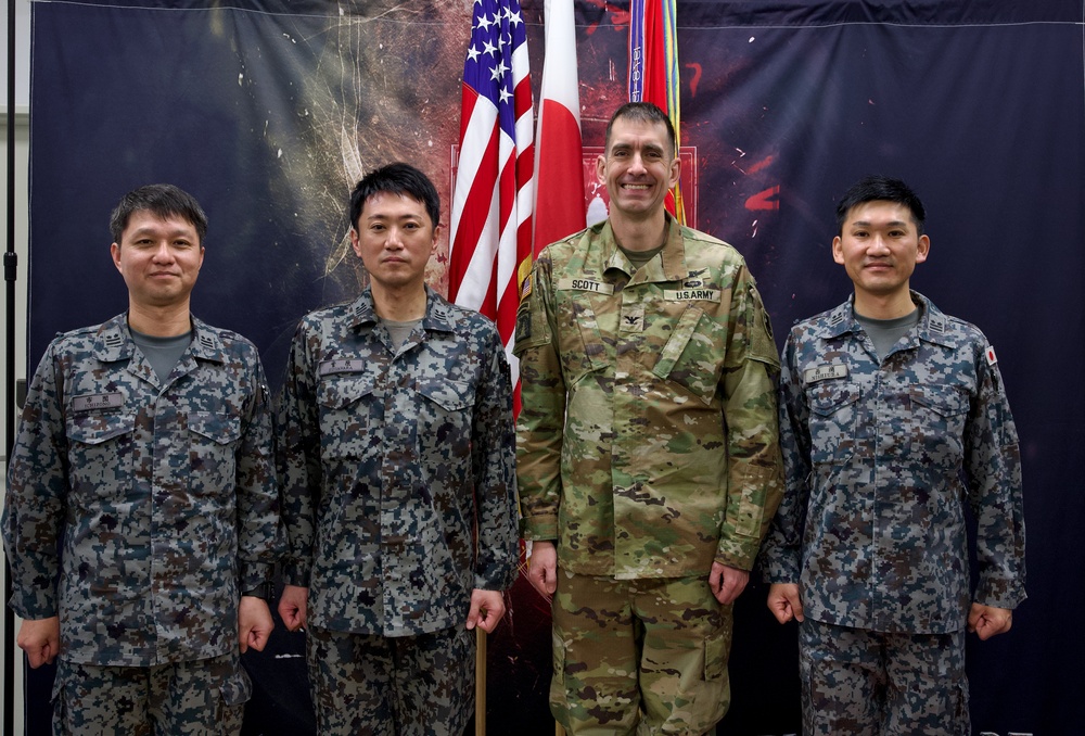 Koku-Jieitai Officers Visit 38th Air Defense Artillery Brigade