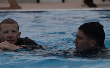 31st MEU | Water Survival Advanced
