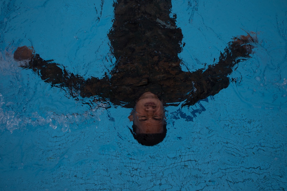 31st MEU | Water Survival Advanced