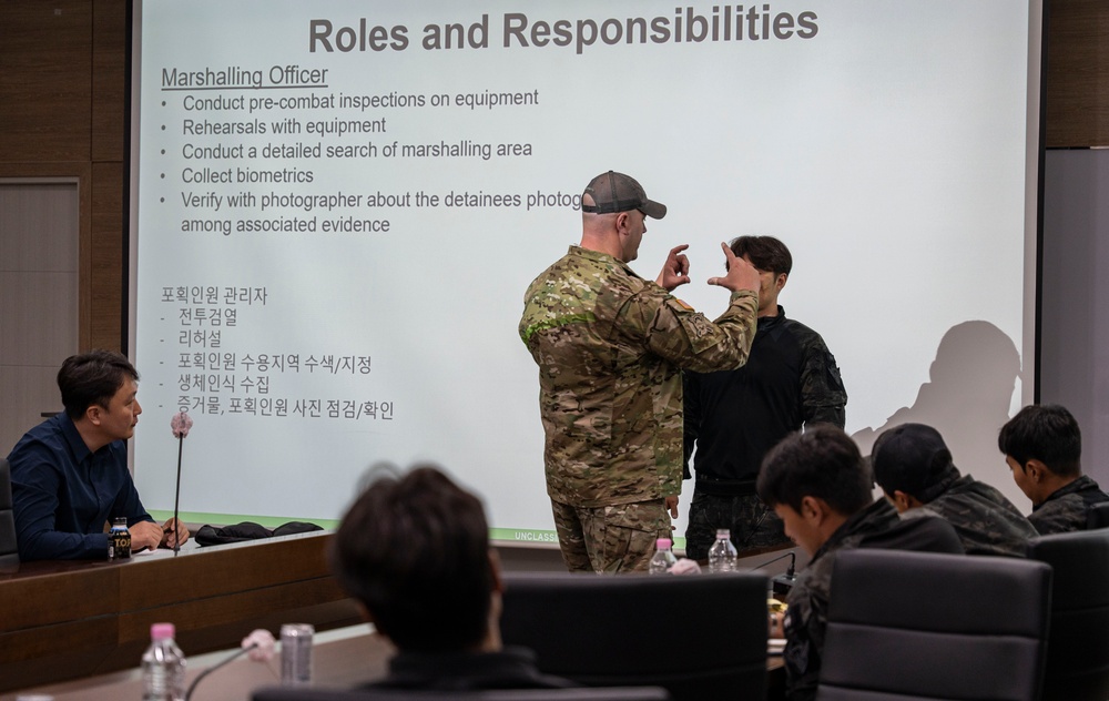 U.S. SOF, ROK Coast Guard conduct bilateral forensics, CBRN identification training at Jeju