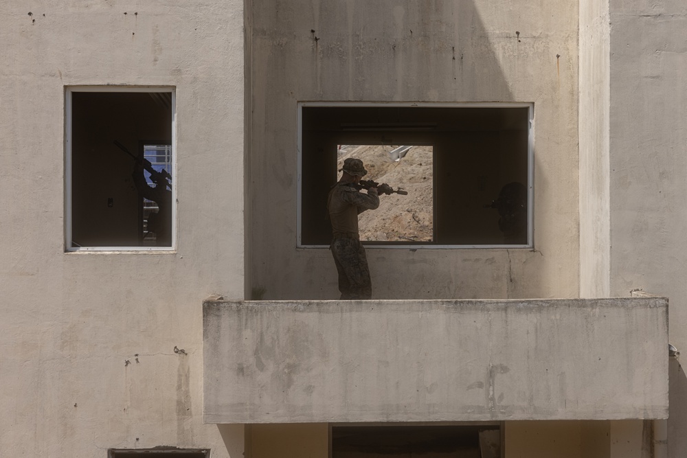 Activated Reserve Marines Conduct MOUT Training during Korea Viper 25.4
