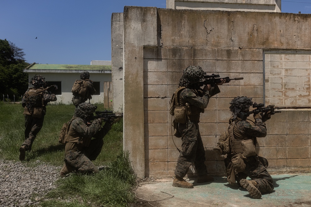 Activated Reserve Marines Conduct MOUT Training during Korea Viper 25.4