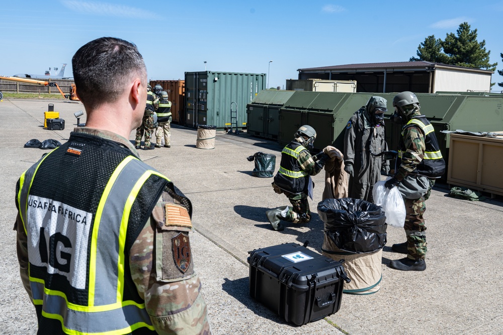 Skyway Chariot: 100th OSS Airmen practice aircrew decontamination