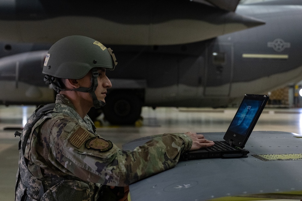 Skyway Chariot: 100th MXS simulates aircraft battle damage repair
