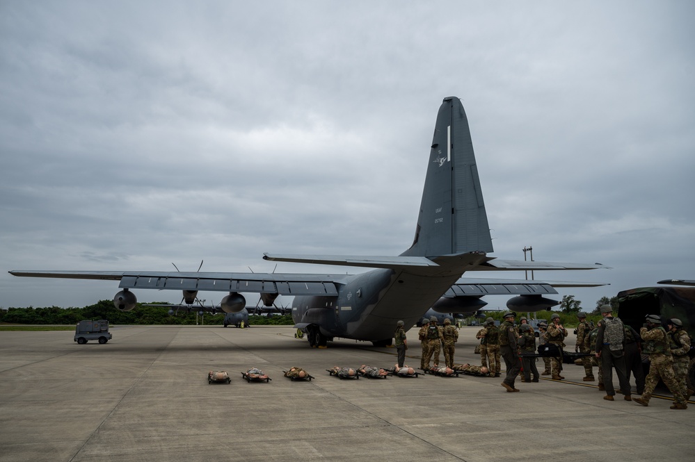 BH 25-2: 18th Aeromedical Evacuation Squadron conducts readiness mission
