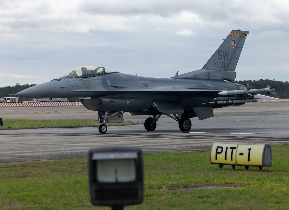 Marines Fuel Falcon Combat Training