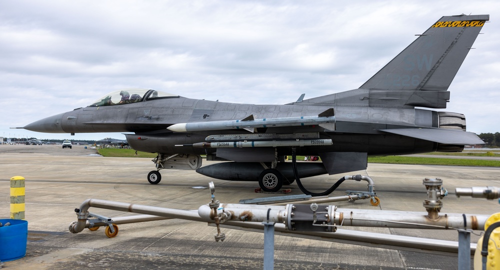 Marines Fuel Falcon Combat Training